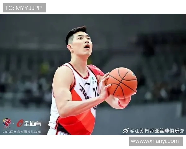 吴冠希在篮球赛场上的精彩表现与职业生涯的成长历程解析